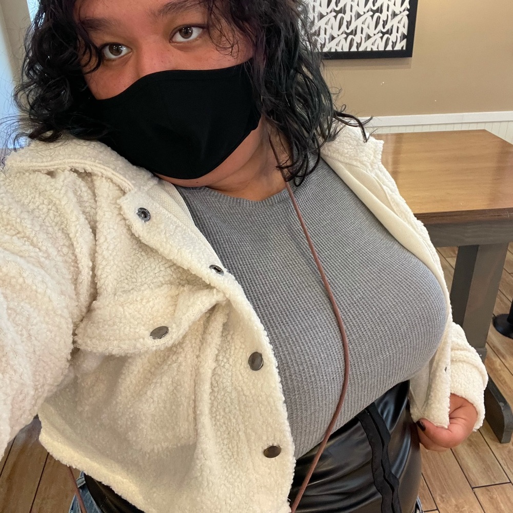 Cropped teddy jacket 🧸 - Picture 5 of 9